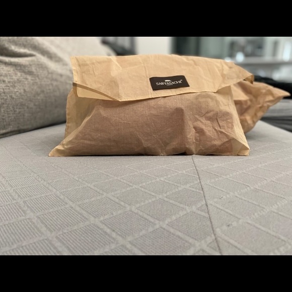 Sabyascachi Red Silk Matka Saree - Picture 6 of 6